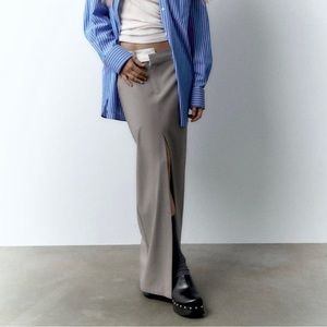 ZARA NWOT DOUBLE WAISTED SKIRT
GRAY